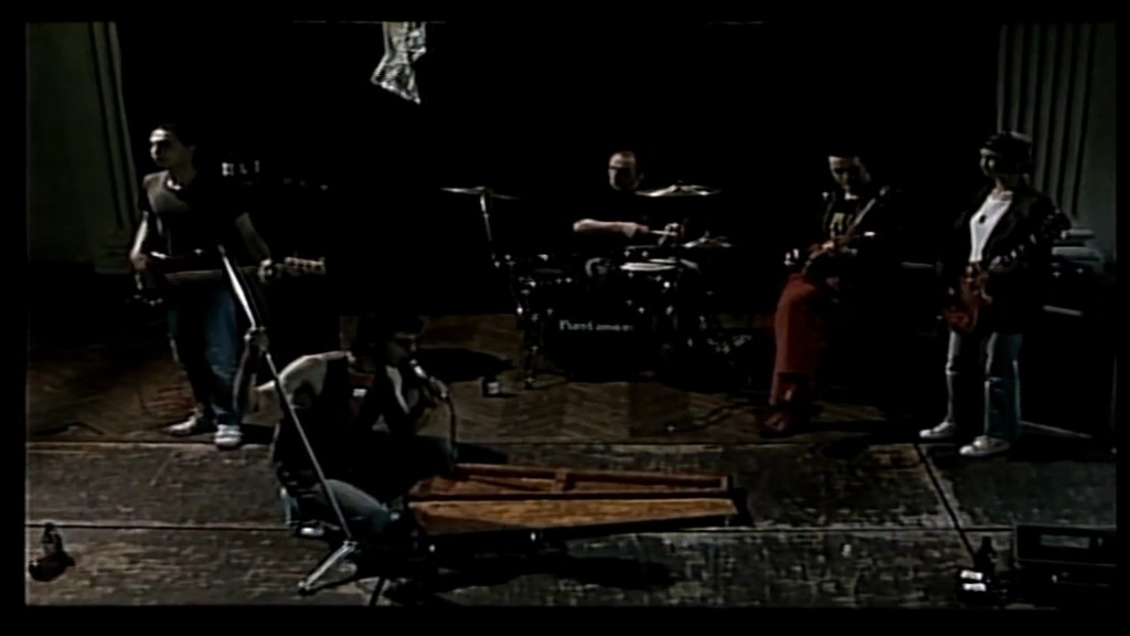 Paket aranžman-PACKAGE DEAL (1995) 
Dirs. Srdan Golubovic, Ivan Stefanovic, Dejan Zečević&nbsp;★★½