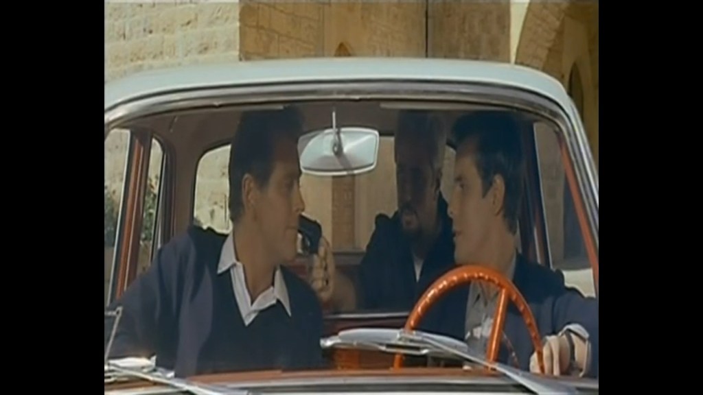 Anónima de asesinos/ Man on the Spying Trapeze (1966) dir, Juan de Orduña&nbsp;★★½